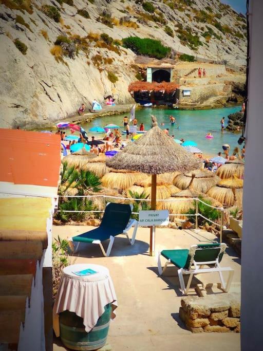 Tranquilo Apartamento Con Vistas Al Mar. ポルト・ダルクディア エクステリア 写真